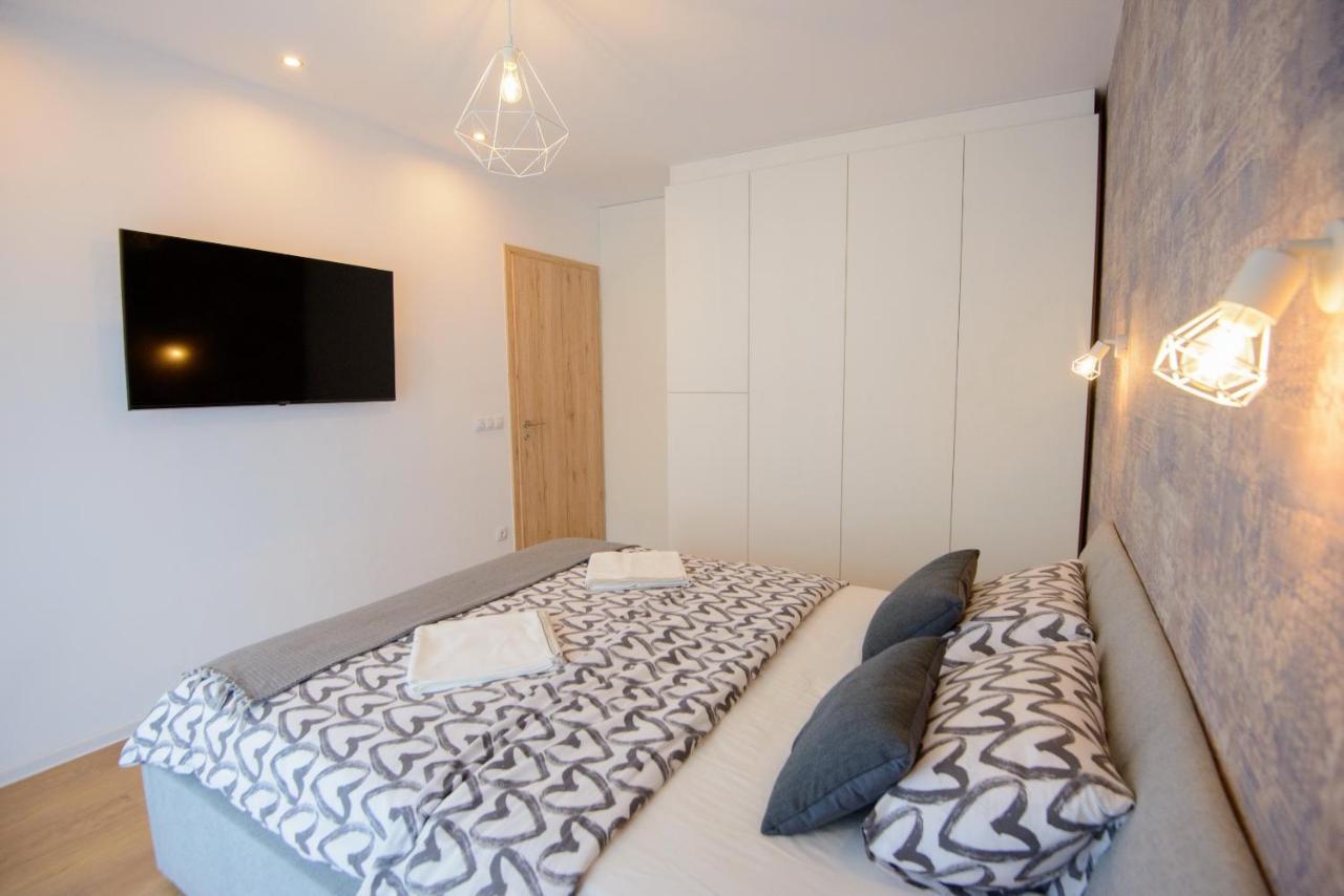 Penthouse Eliza - Coressi Brasov Bagian luar foto