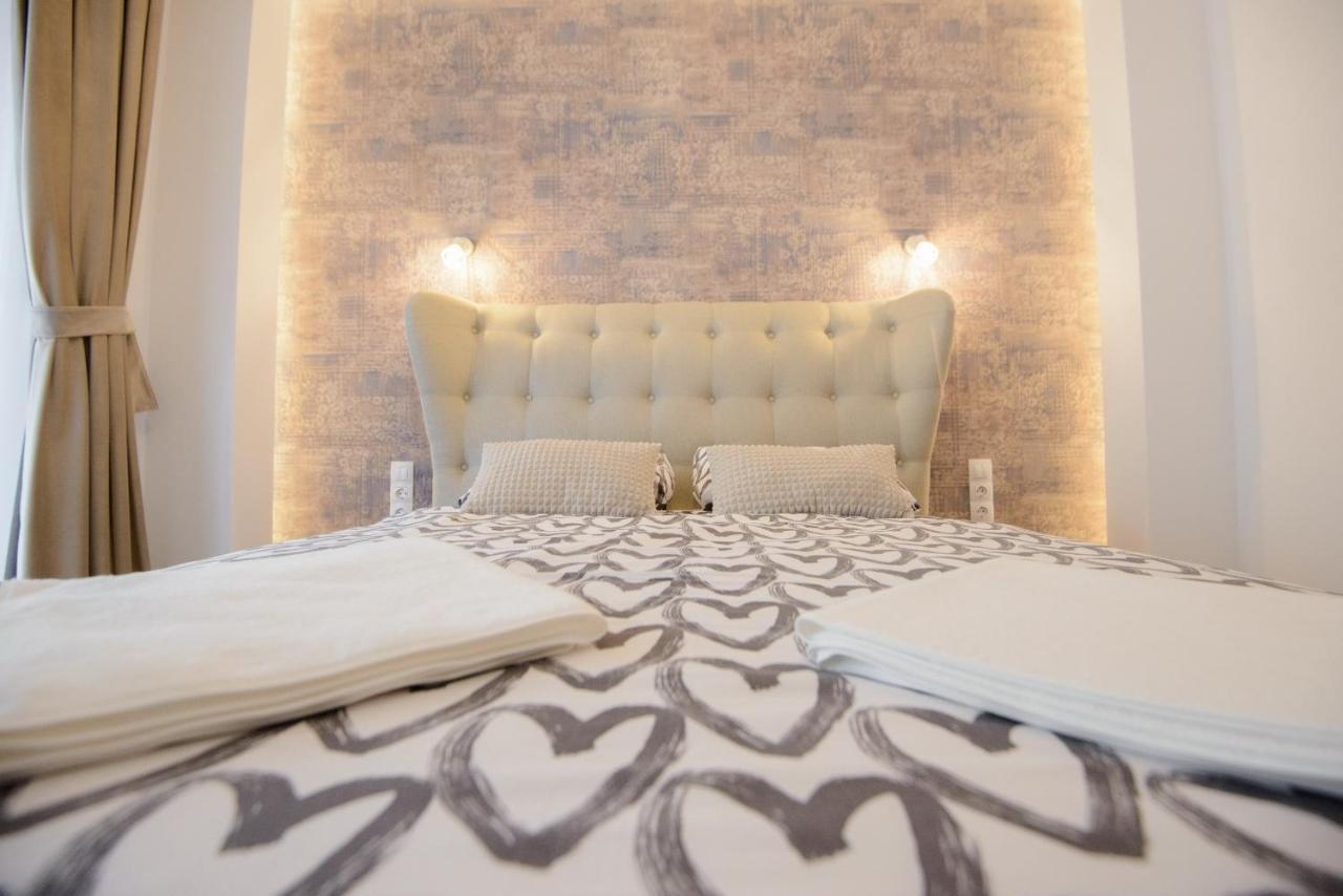 Penthouse Eliza - Coressi Brasov Bagian luar foto